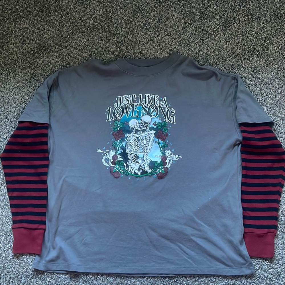 NWOT Layered Tee-Shirt